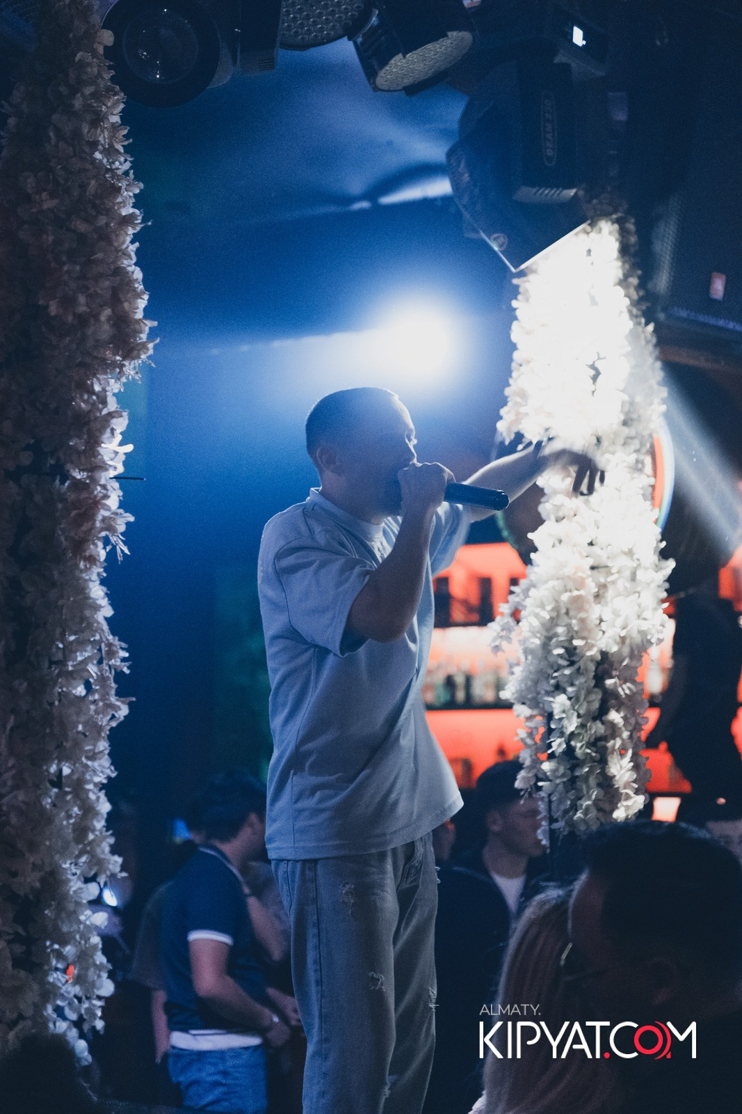 UYAT EMES BAR. КИПЯТКОМ АЛМАТЫ!