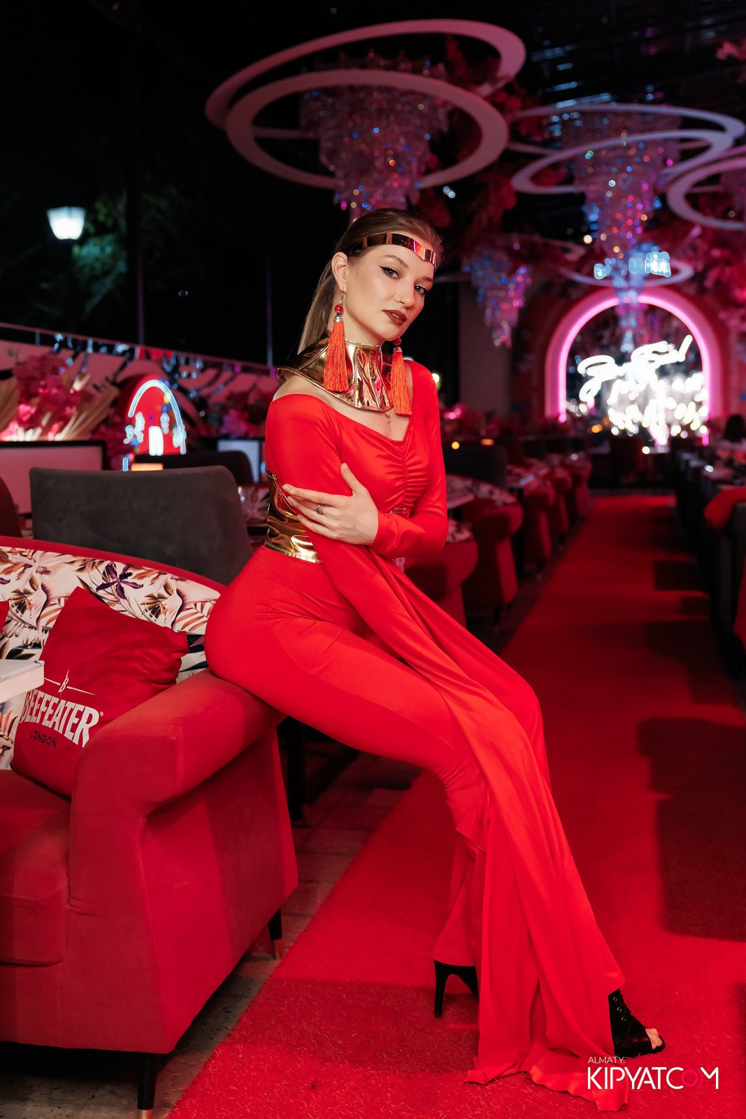 ЗАЯ, НА БИС. КИПЯТКОМ АЛМАТЫ!