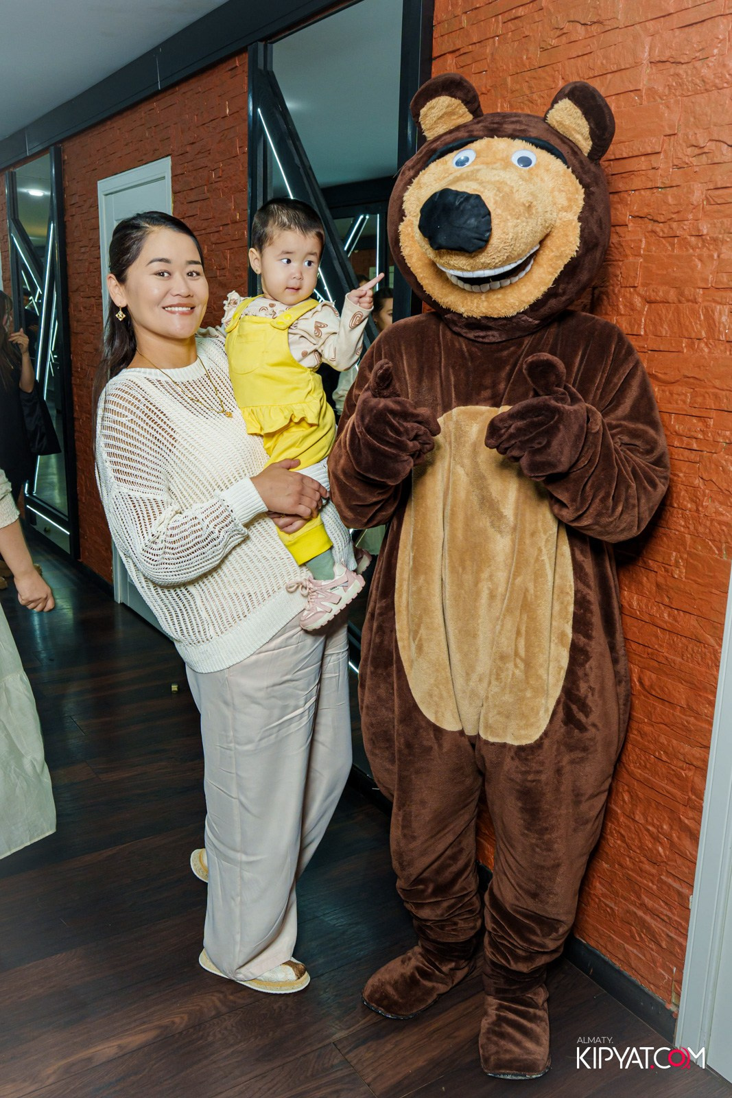 УХО И МЕДВЕДЬ НА САИНА. КИПЯТКОМ АЛМАТЫ!