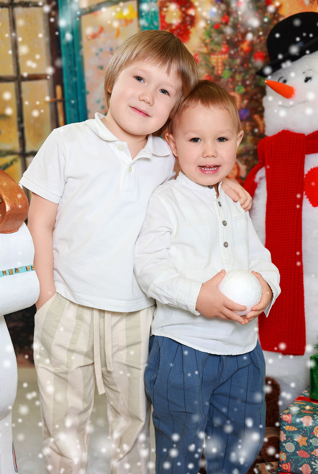 Магазин игрушек. Выпускные альбомы в Иваново в детский сад и школу. Александр и Светлана Янкины