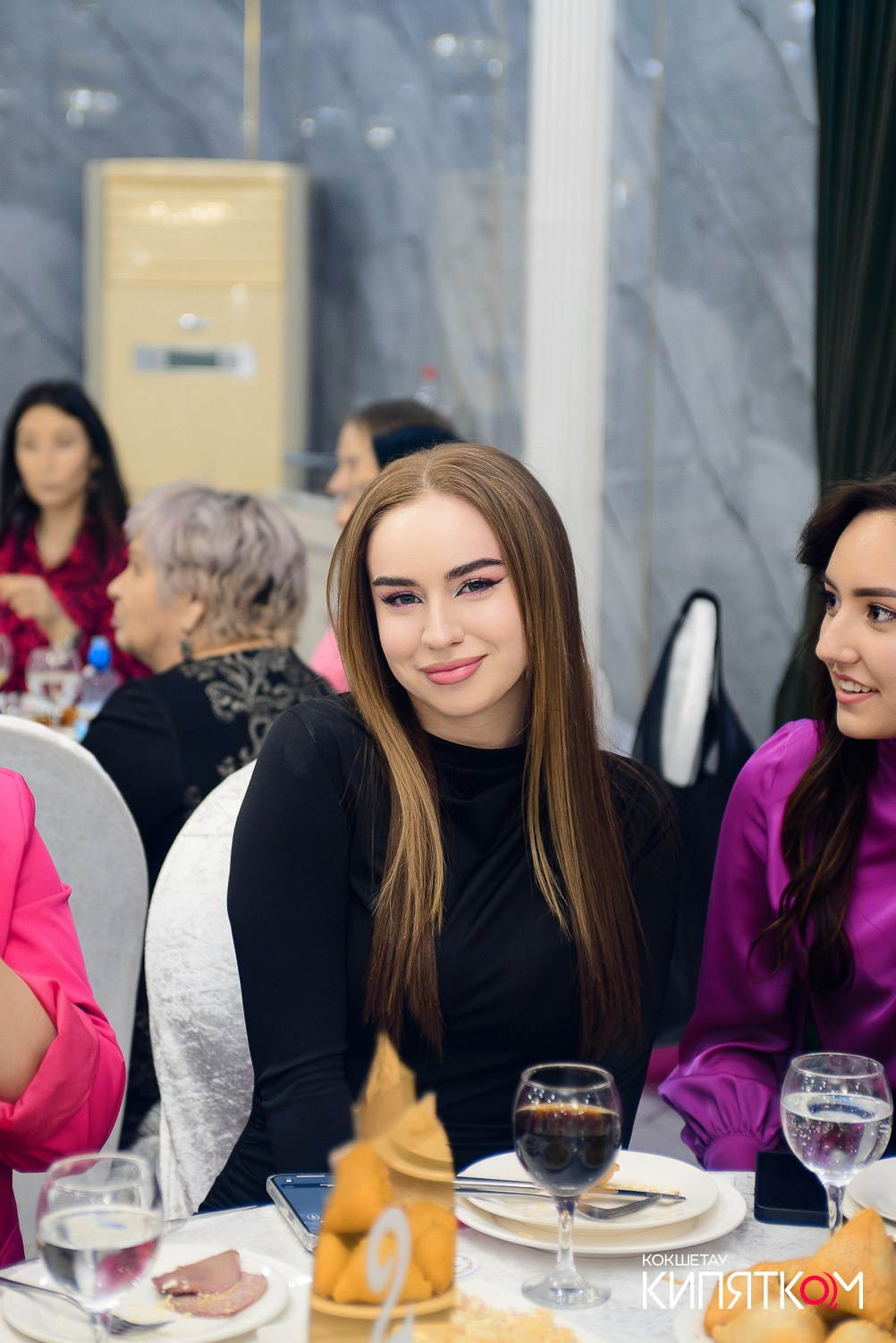 БОЛЬШОЙ ДЕВИЧНИК 5. КИПЯТКОМ КОКШЕТАУ