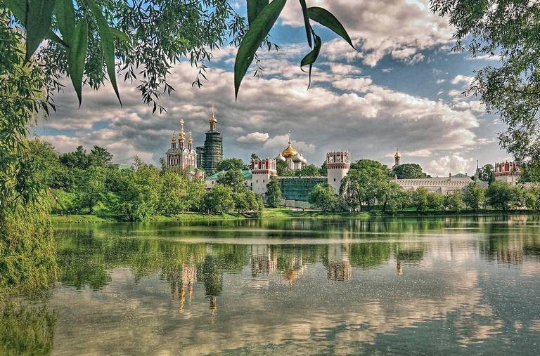 Красивые места для фотосессии в Москве для свадебной и семейной съемки