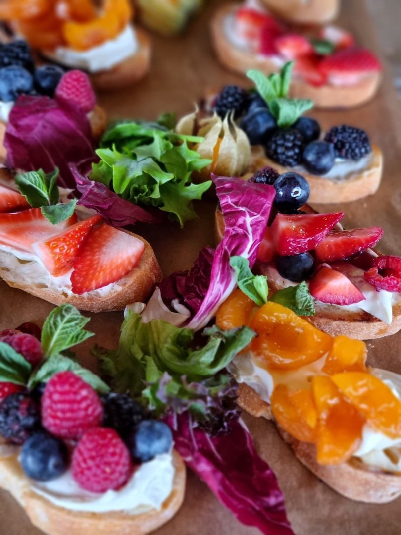 Станция сладких брускетт. Кейтеринг Royal Catering | По Москве и Московской области организуем р