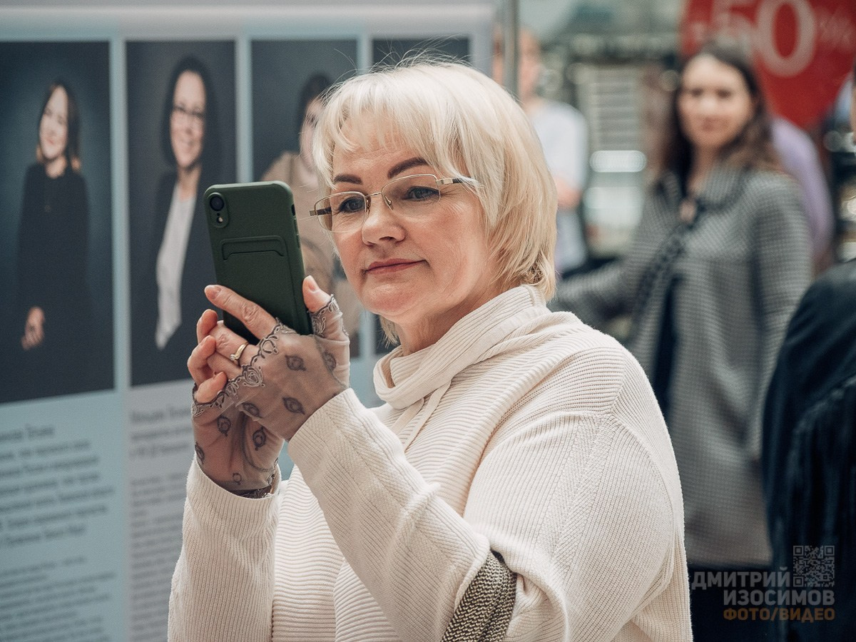 Фоторепортаж Дмитрия Изосимова. Фотограф и видеограф Анна Жагорина