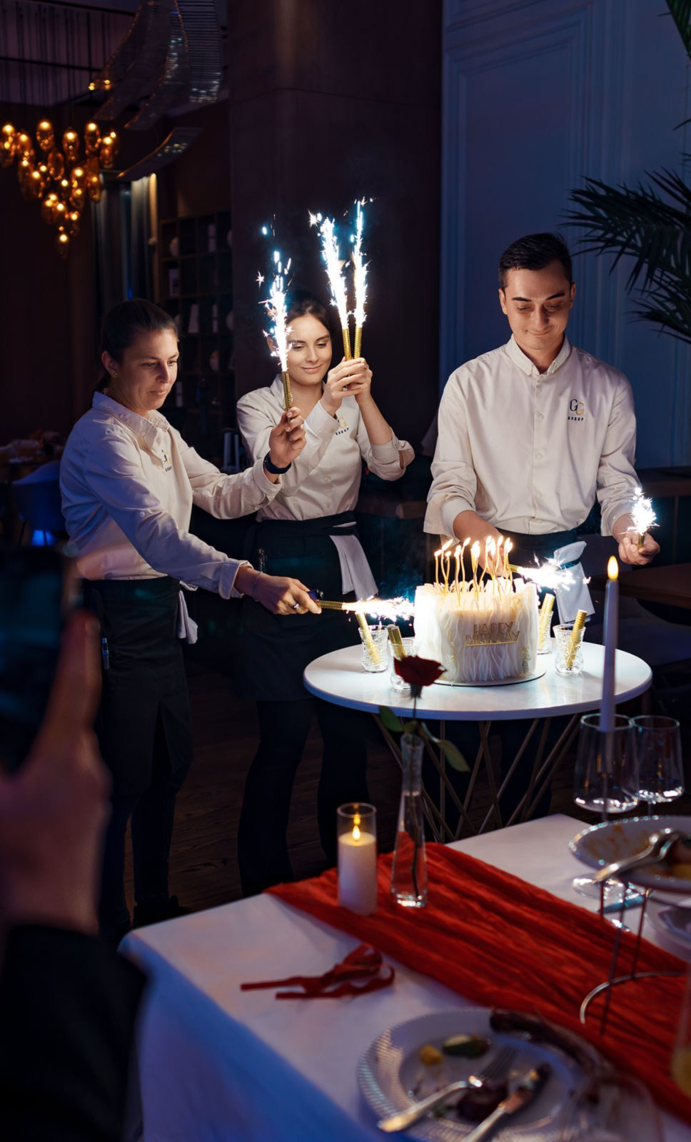 ДНИ РОЖДЕНИЯ ВЗРОСЛЫХ. Фотограф и видеограф для бизнеса в Москве — фуд, рестораны, интерьер, контент | Sizov Studio