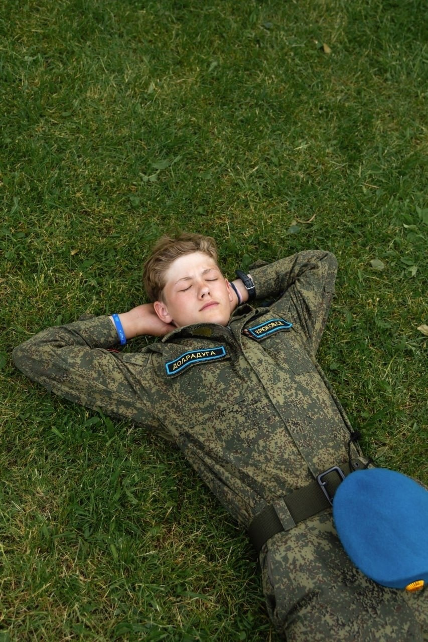 Выпускной альбом, последний звонок. Akhmadeevmedia.ru