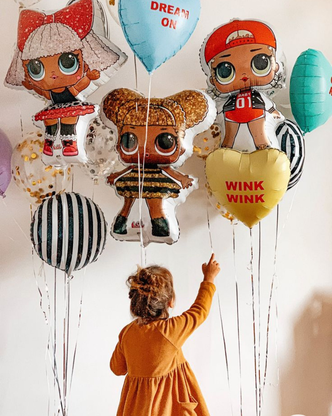 Девочке на день рождения с 4 до 17 лет. Аэродизайнер Елена Лин