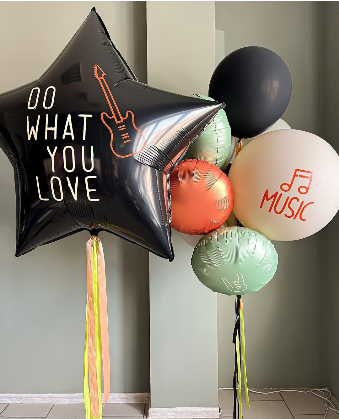 Мальчику на день рождения с 4 -17 лет. Аэродизайнер Елена Лин