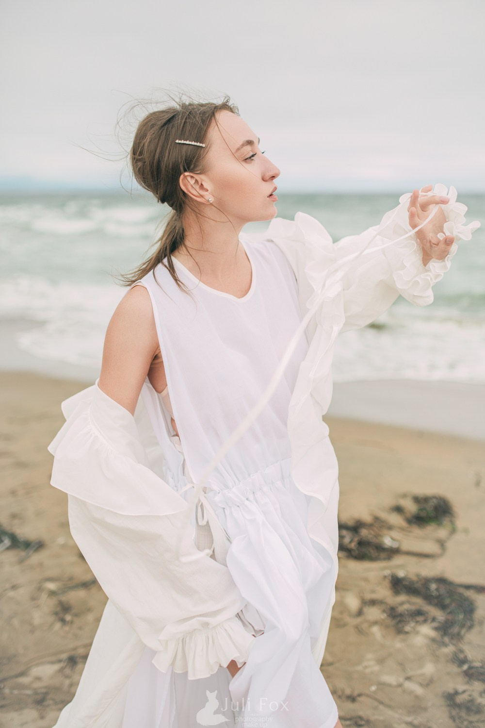 Фотосъемка для маркетплейсов во Владивостоке. Портретный, свадебный, репортажный фотограф во Владивостоке Юлиана Джули Фокс