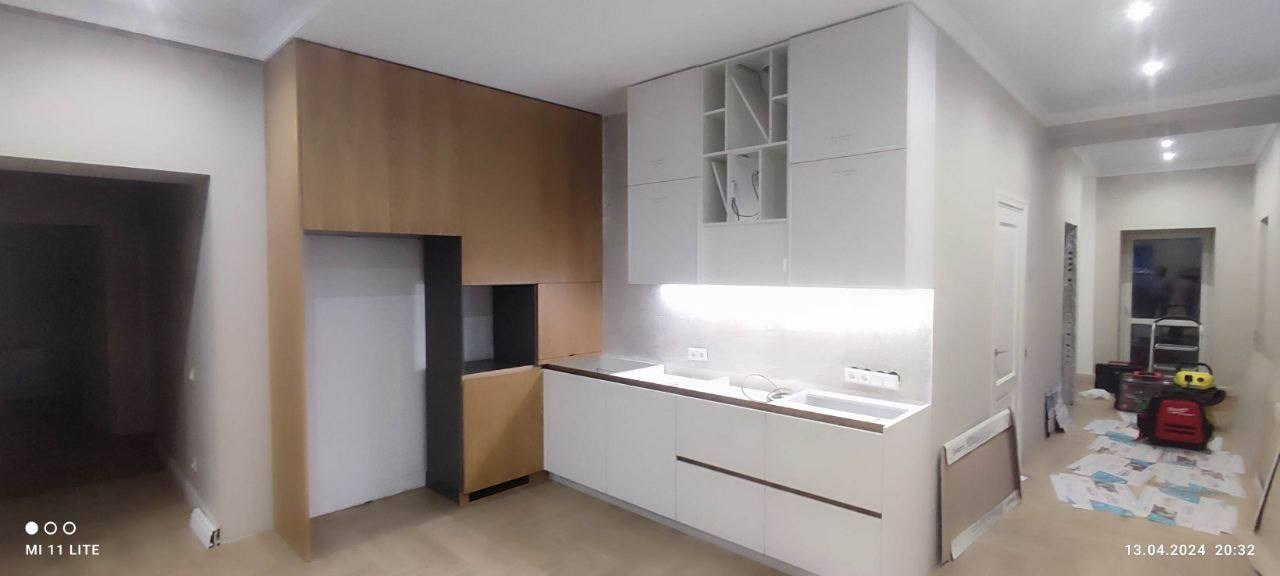 Фото с монтажа |Мебель на заказа: кухни, шкафы и т.д. в Томске. ГУДРУМ — Мебель на заказ в Томске | Кухни | Шкафы | Стулья и Столы