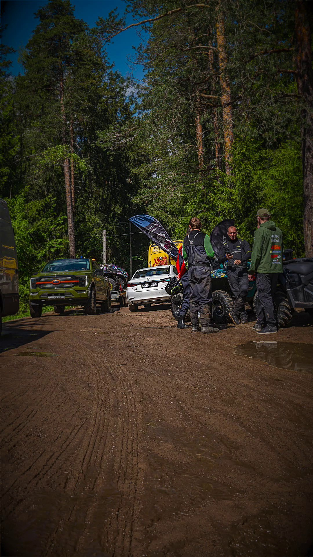 RazVolution. Графический дизайнер Илья Левченко