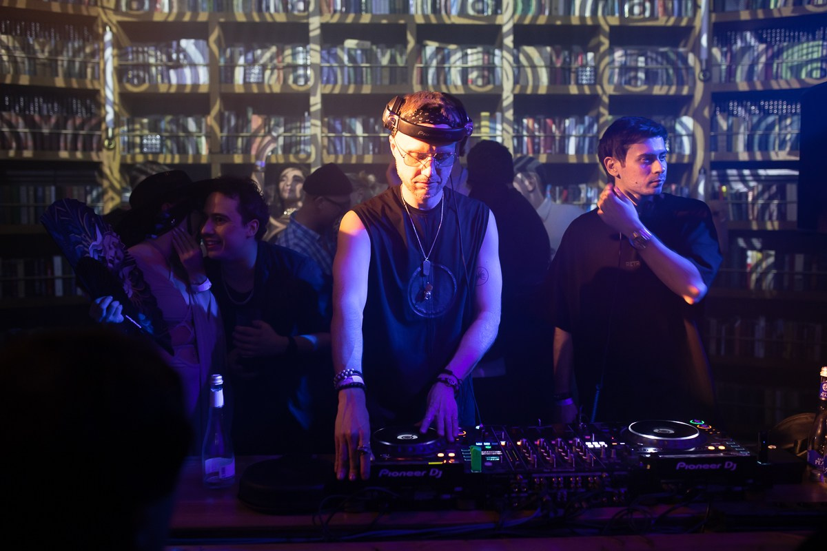 Концерт Volen Sentir в клубе «COMMUNITY». Фотограф Москва