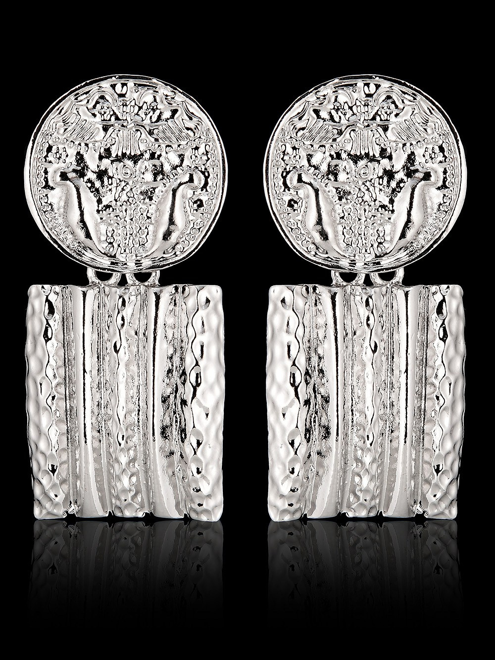 Предметная съёмка бижутерии для маркеплейсов. Съёмка украшений в Москве. Предметный фотограф Константин Агафонов — предметная съёмка и фотосъёмка в Москве