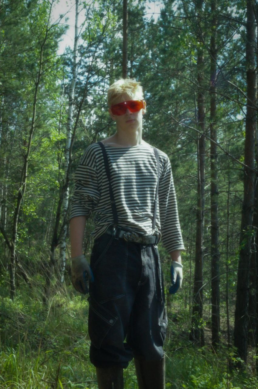 Magical chainsaw. Kinzie|Концептуальный фотограф Екатеринбург