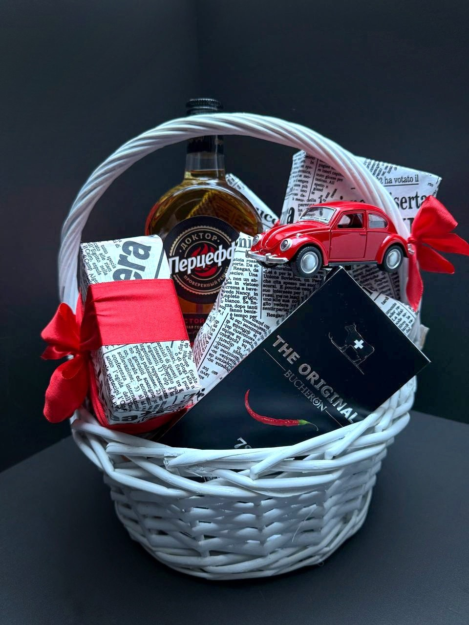 Мужская корзинка «Перцефф». Студия подарочных наборов «Владия»