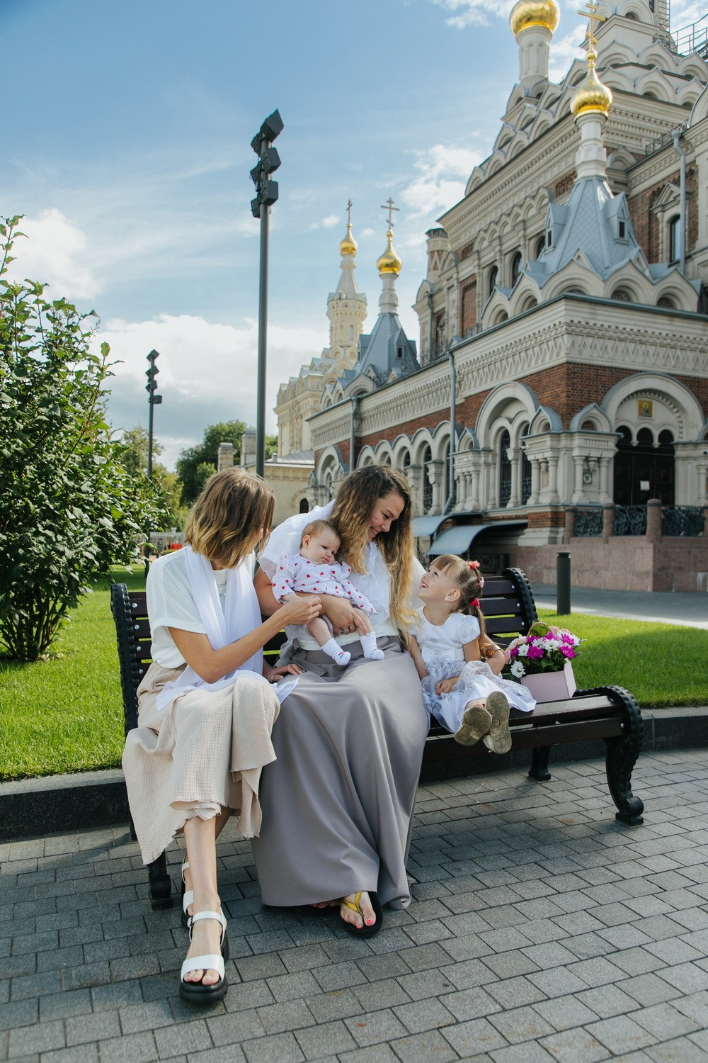 Крещение детей в Санкт-Петербурге, лучшие церкви, грошики, всех скорбящих, где лучше крестить в спб, сколько стоит крещение в питере, храмы для крещения, невский район где крестить, фотограф на крещение лучший