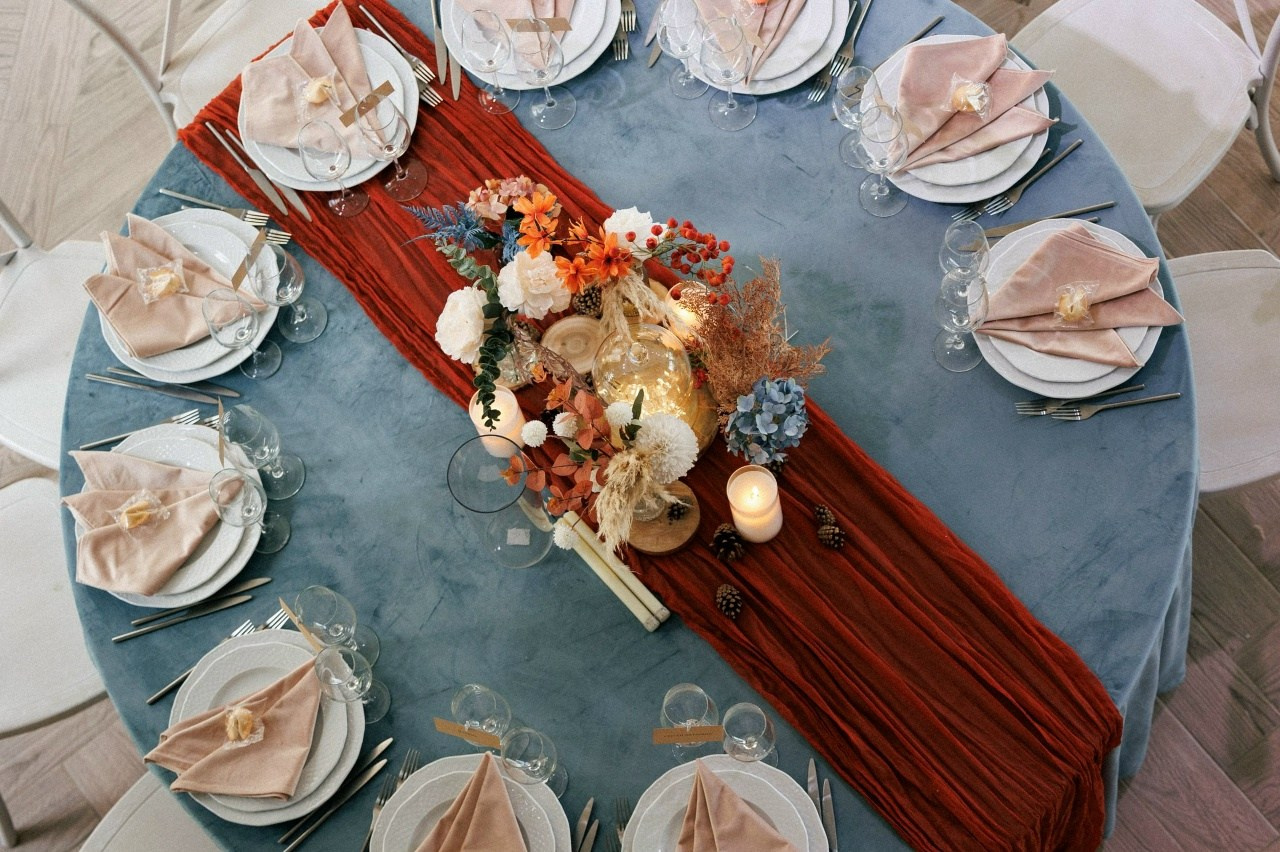 Декор Джуси роуз. Подрядчики и друзья сети свадебных площадок House for wedding