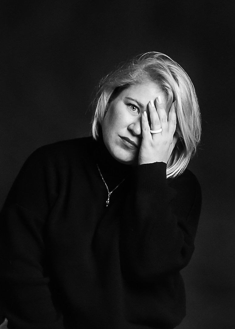 Индивидуальная женская фотосессия. Фотостудия Автопортретная № 2 в Ижевске