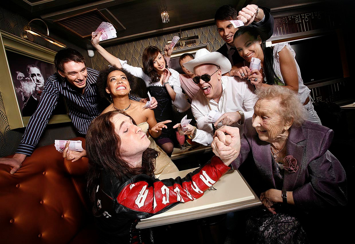 ADVERTISING. Denisgeorgievski