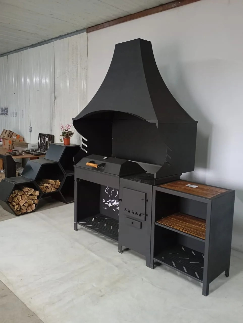 «Джета с вытяжным зонтом и функцией смокер. Купить / заказать мангал для дома в Краснодаре от производителя «Дарбин»