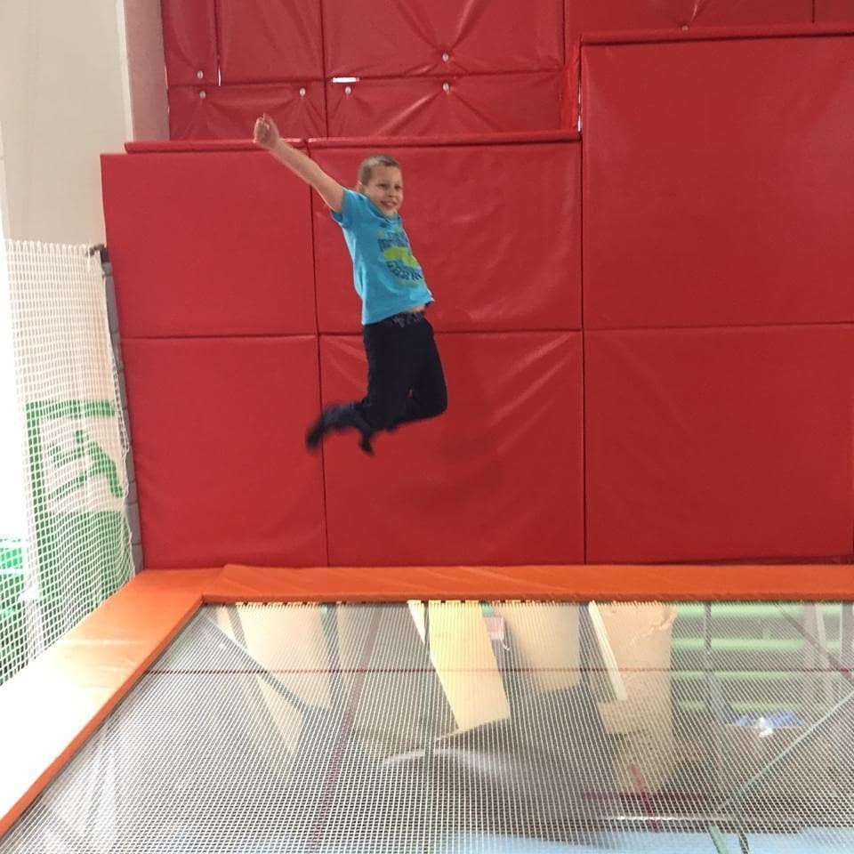 Каждую пятницу мы летим к новым вершинам! 🤸‍♂️✨