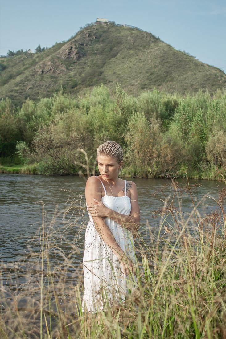 Женские уличные портреты для серт. Фотограф Анастасия Косюра