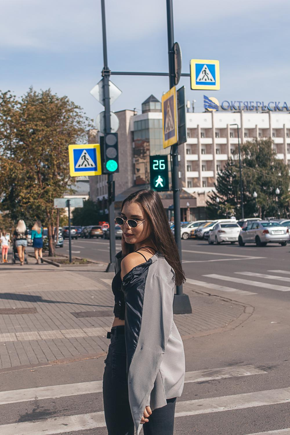 Женские уличные портреты для серт. Фотограф Анастасия Косюра