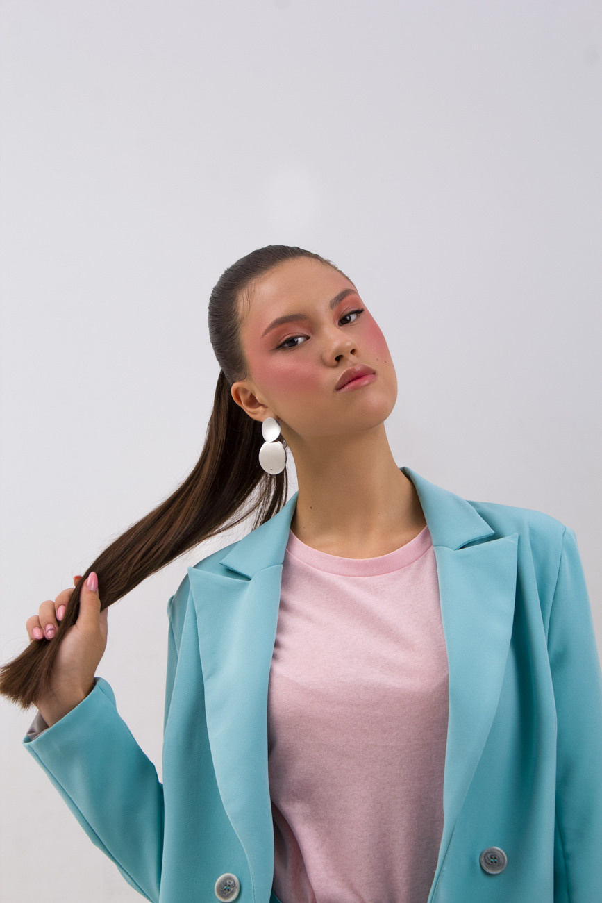 Женские студийные портреты для серт. Фотограф Анастасия Косюра