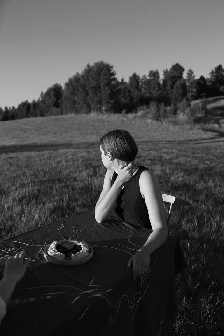 2020, lunch in the field. KST