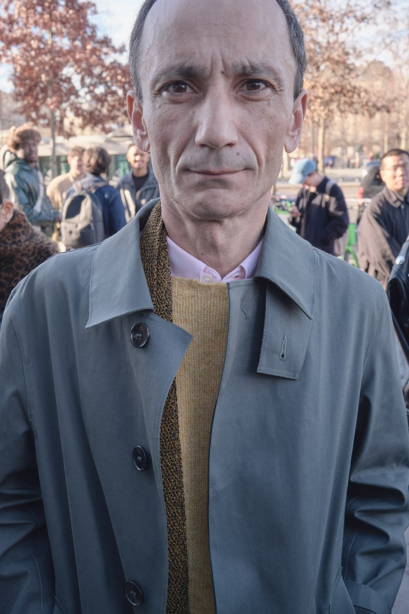 Showside. Eduard Savosin | Documentary & Portrait Photographer in Paris