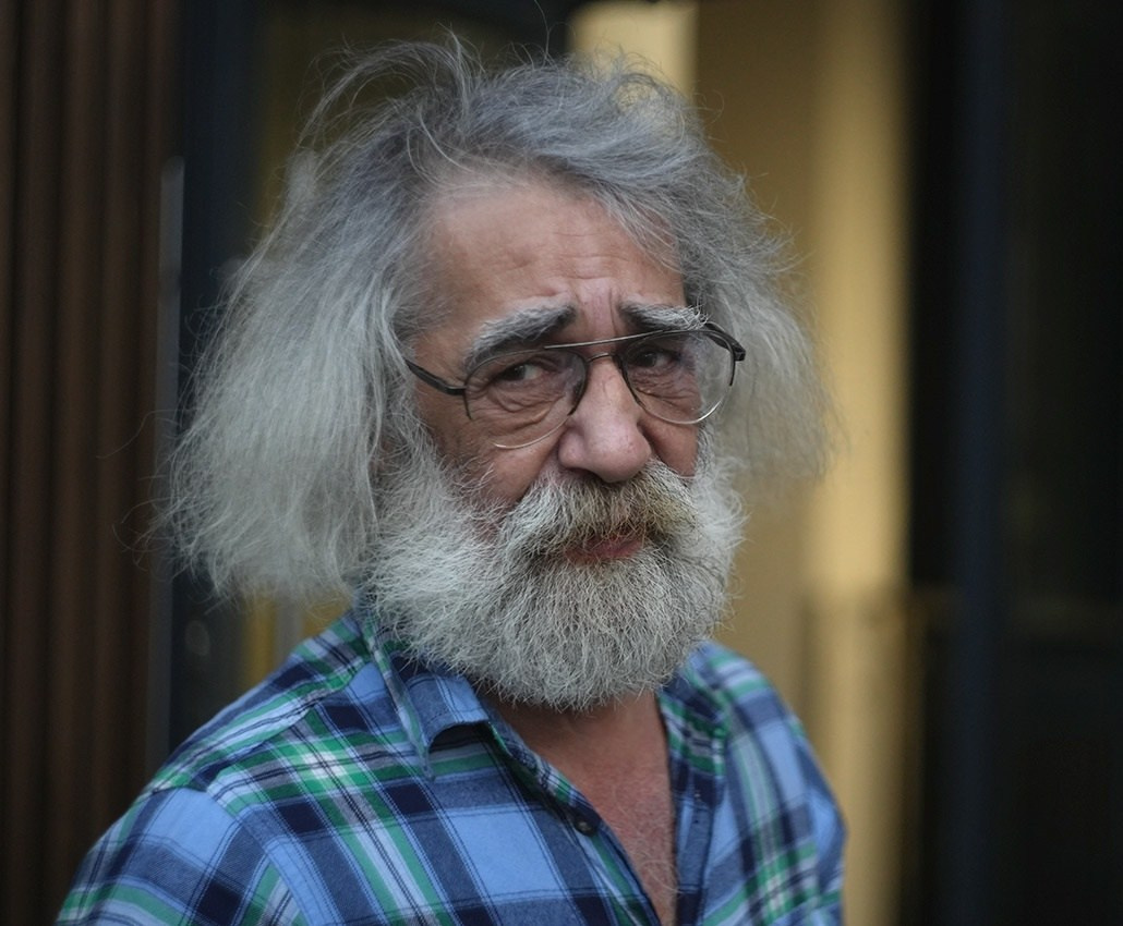 Фото ТОП Яблоко Галерея  современного искусства 13.20 