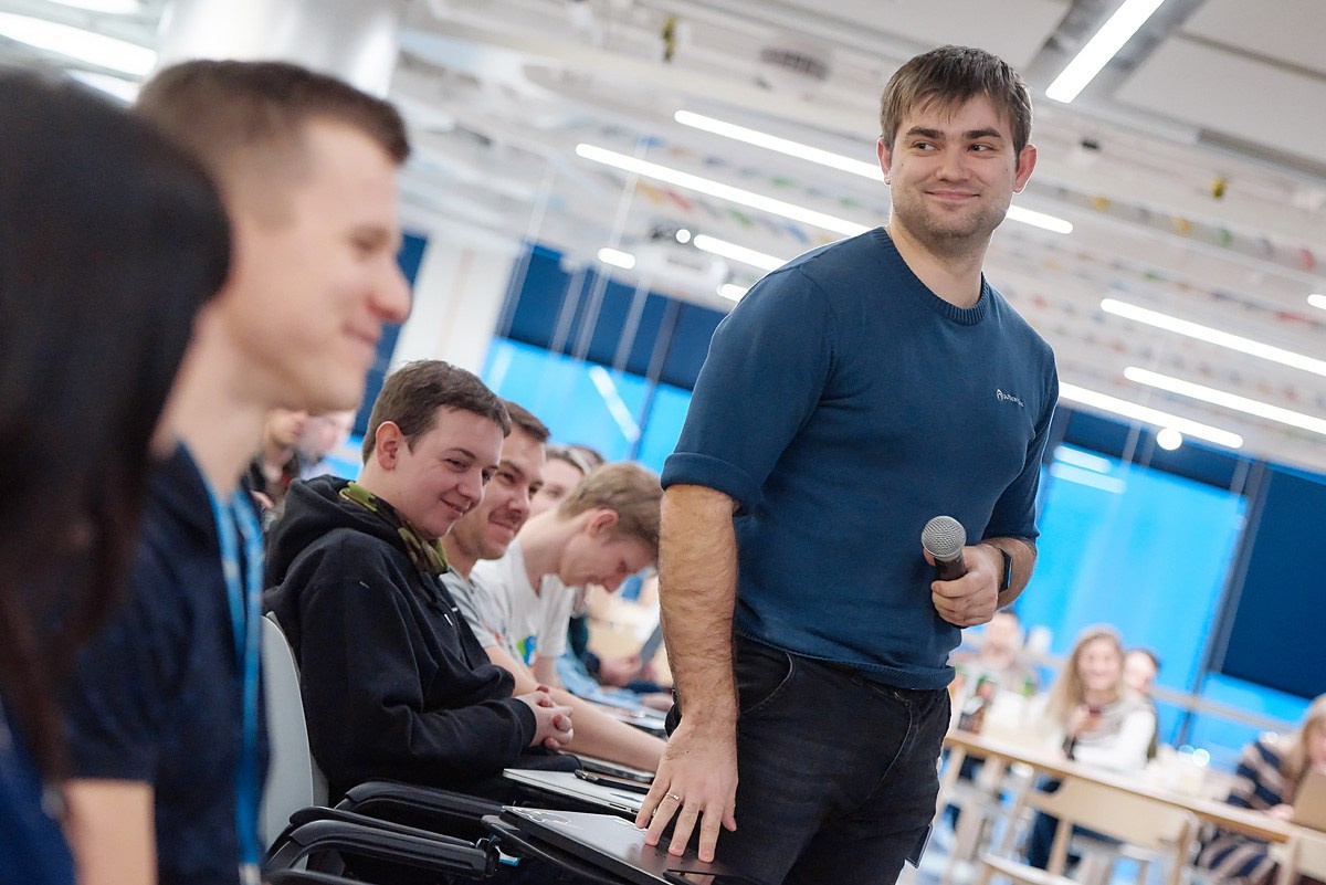 Нейромонах Феофан в Avito. Репортажный фотограф в Москве Вадим Францев