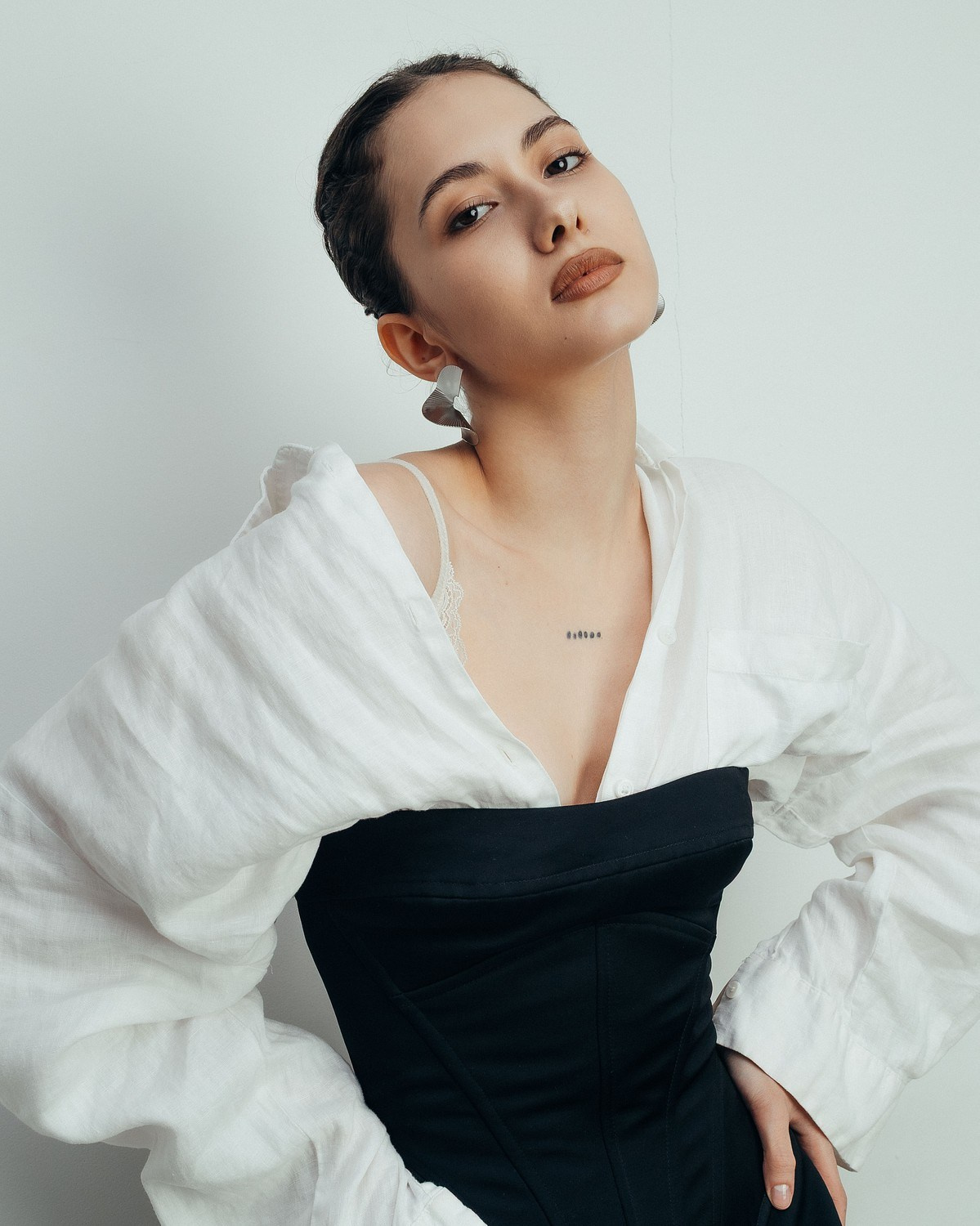 Polina. N10 MODEL MANAGEMENT