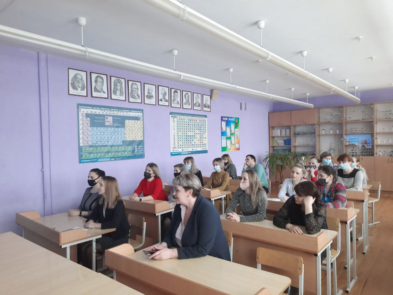 Watchers (2022). Künstler Verstecktoff