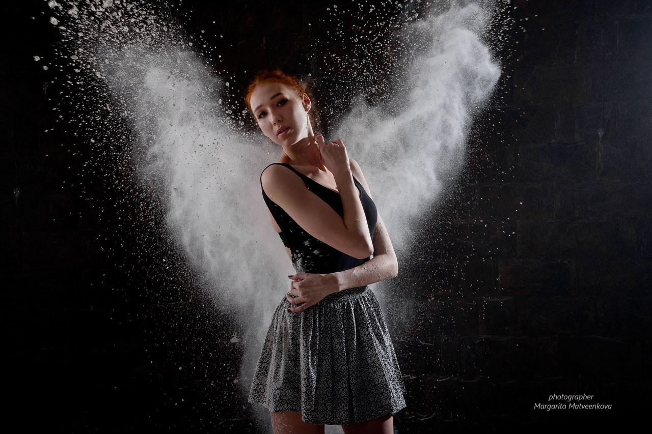 Съёмка с мукой 3. Женский фотограф Крещение Венчание Москва Брянск