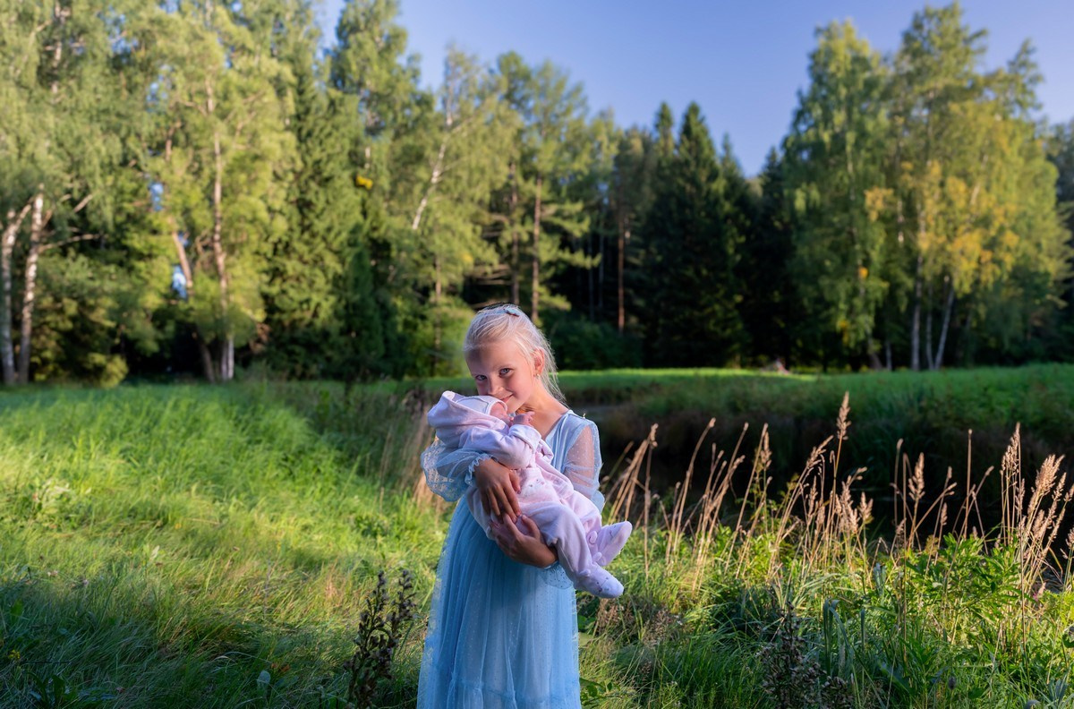 Прогулка большой семьёй