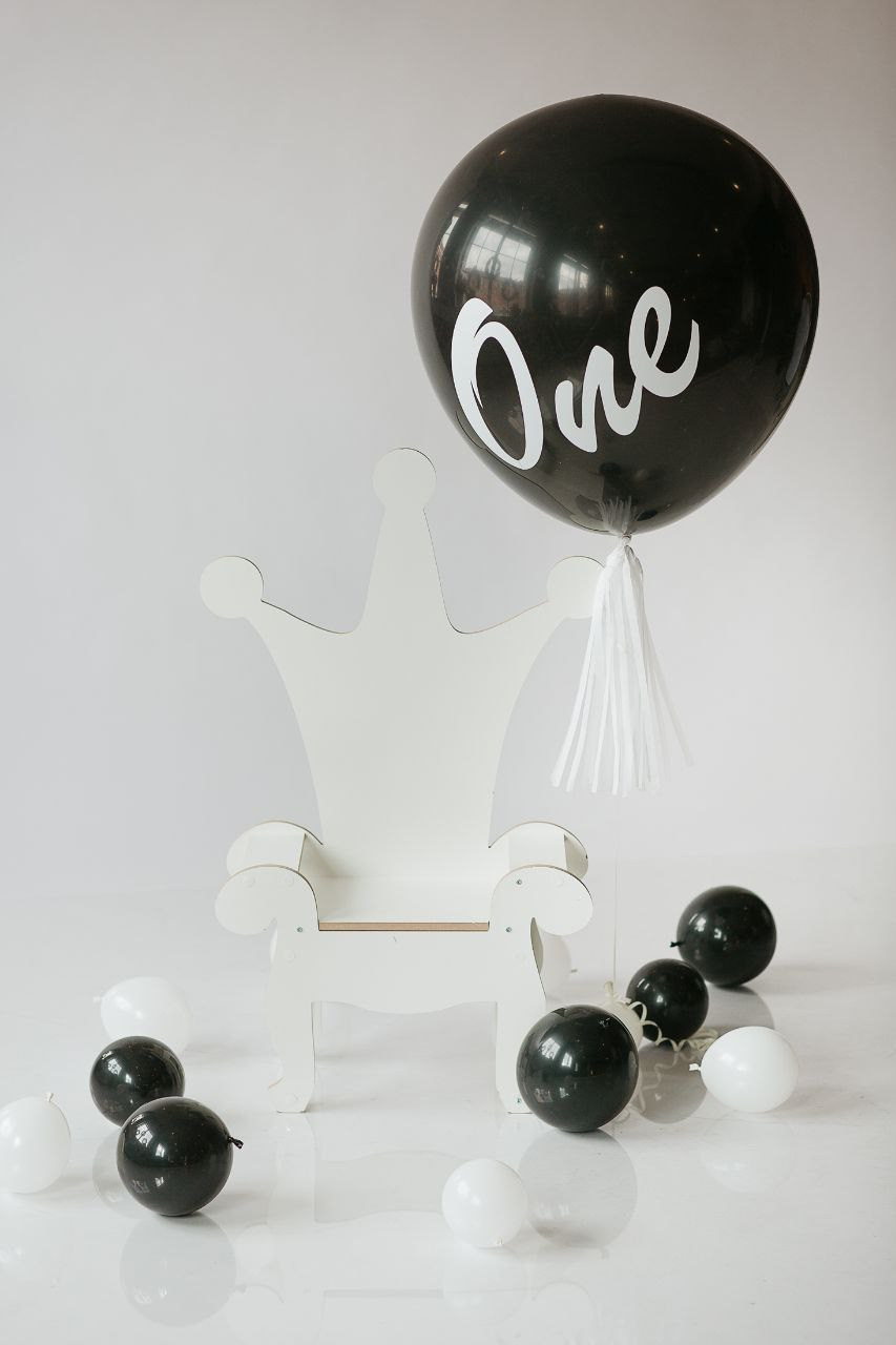 Минималистическая фотозона на 1 год мальчику или девочке