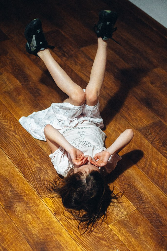 Дочка в студии. Фотограф Денис Денисов