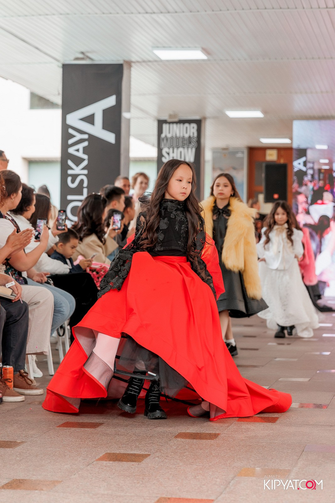 JUNIOR FASHION SHOW. КИПЯТКОМ АЛМАТЫ!