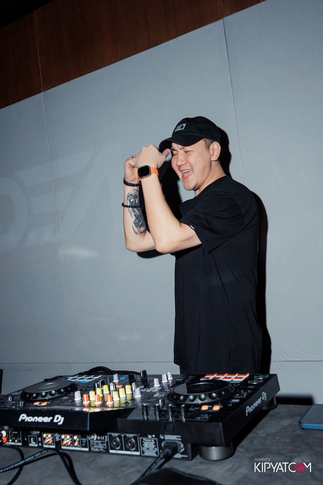 EVENT BAR. КИПЯТКОМ АЛМАТЫ!