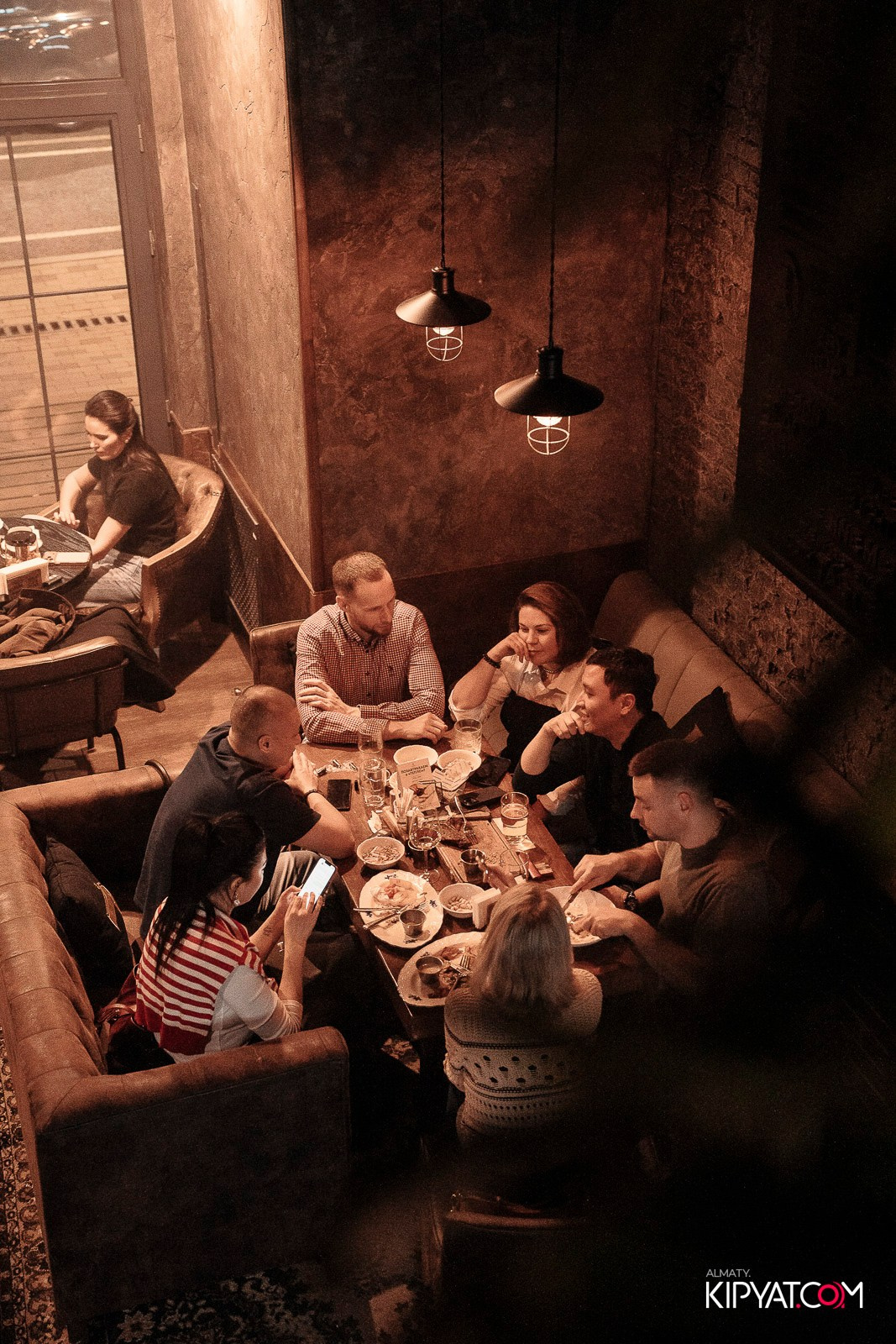 РЕСТО-БАР СКАНДАЛИСТЪ. КИПЯТКОМ АЛМАТЫ! Фотосъемка мероприятий в Алматы