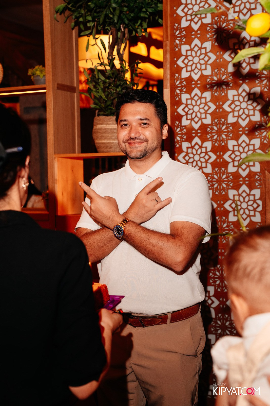 ГРУЗИНСКИЙ ДВОР НА КАБАНБАЙ БАТЫРА. КИПЯТКОМ АЛМАТЫ!