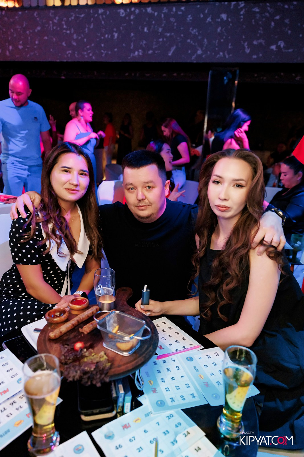 МУЗЫКАЛЬНОЕ ЛОТО В HIT RETRO. КИПЯТКОМ АЛМАТЫ!