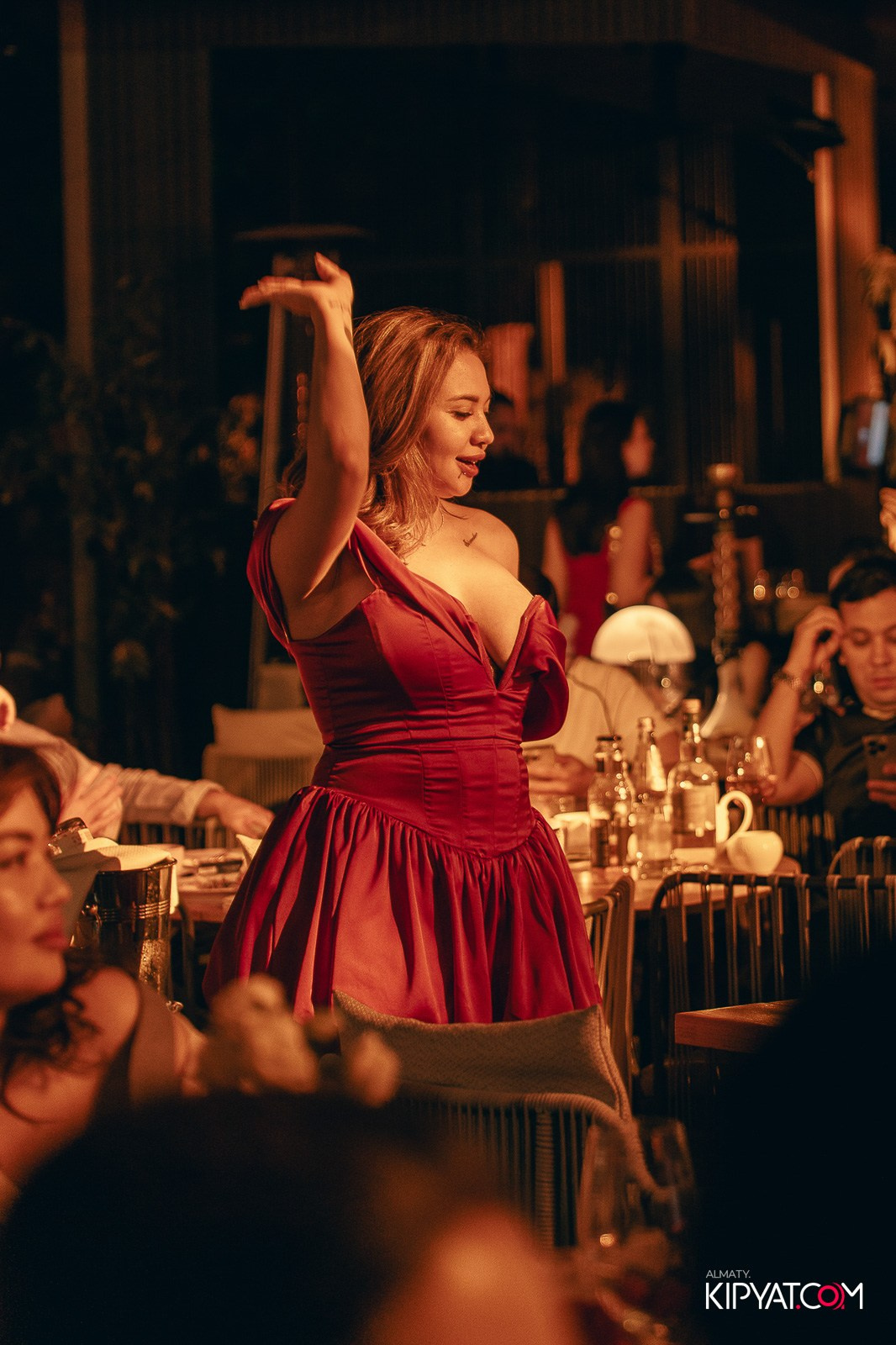 QUEEN. КИПЯТКОМ АЛМАТЫ!