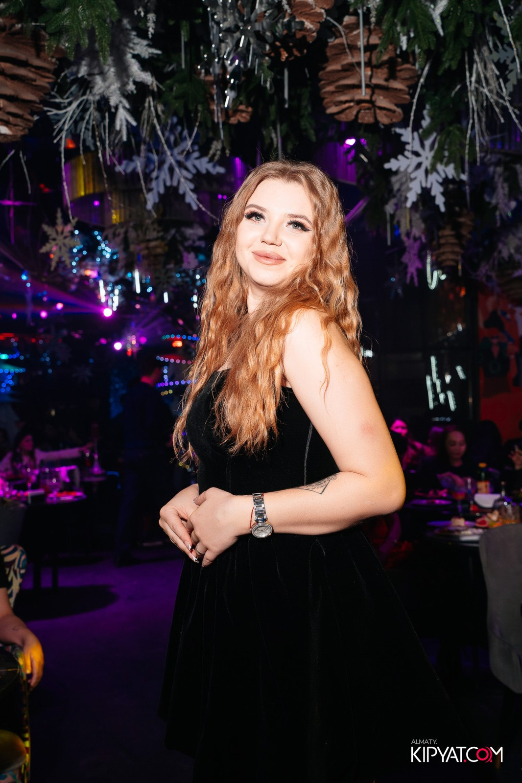 FRIENDS BAR & TERRACE. КИПЯТКОМ АЛМАТЫ!