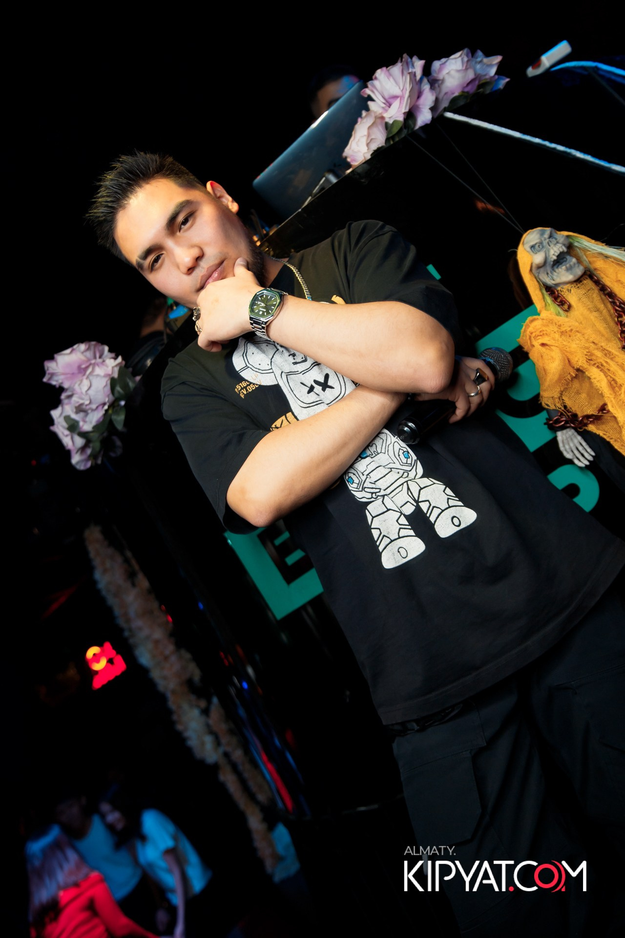 UYAT EMES BAR. КИПЯТКОМ АЛМАТЫ!