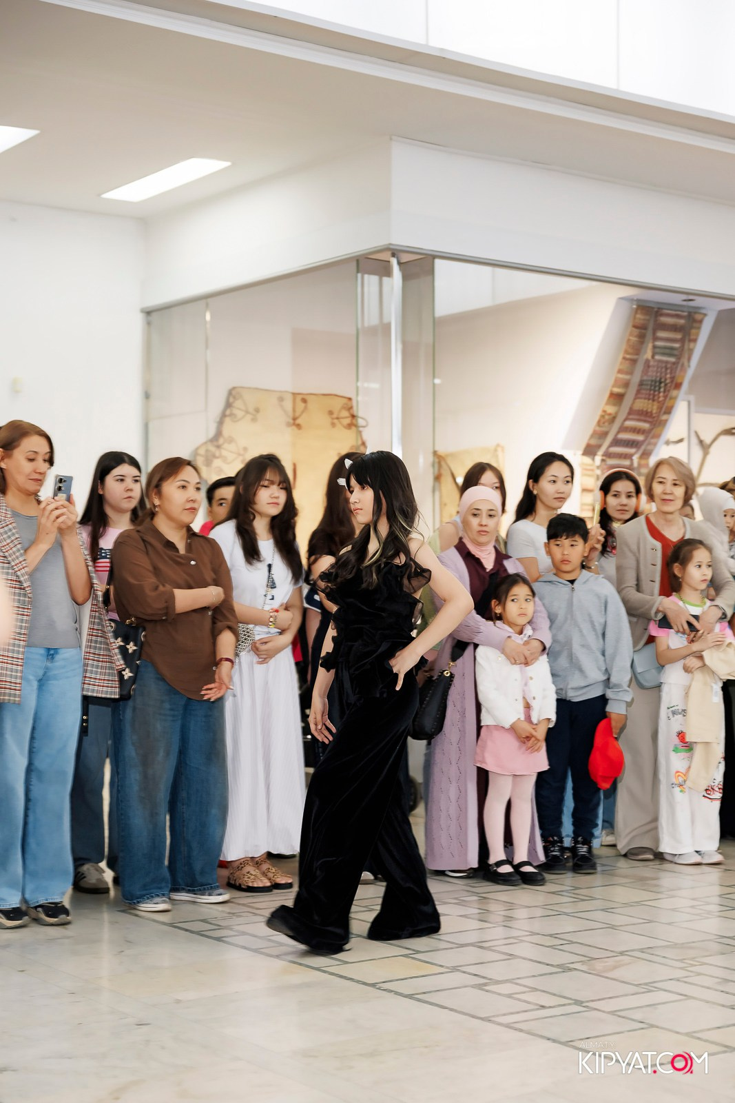 JUNIOR MODELS SHOW. ПЕРФОМАНС НОЧЬ В МУЗЕЕ. КИПЯТКОМ АЛМАТЫ! Фотосъемка мероприятий в Алматы