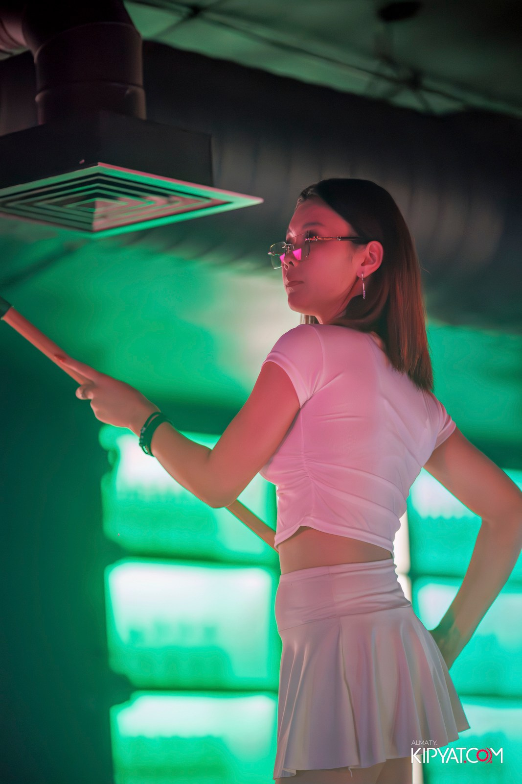 UYAT EMES BAR. КИПЯТКОМ АЛМАТЫ!