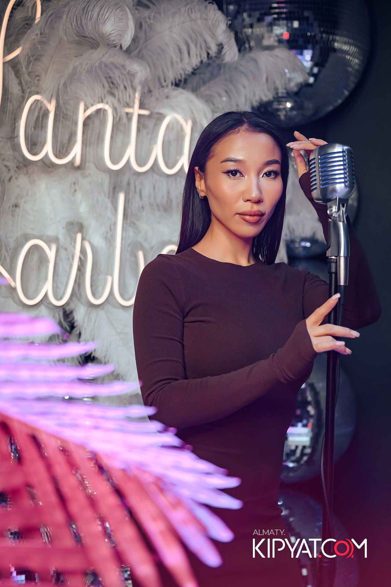 SANTA BARBARA ВЫСТУПЛЕНИЕ ГРУППЫ БРАТЬЯ ГРИММ. КИПЯТКОМ АЛМАТЫ!