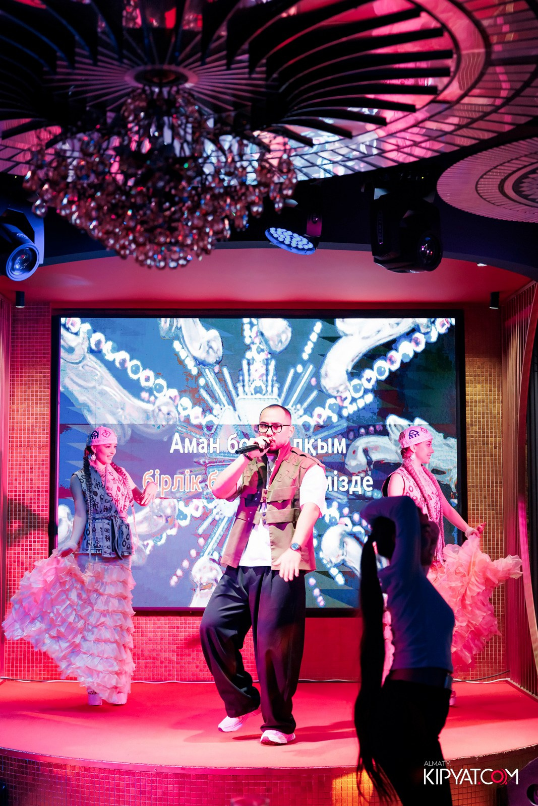 ЗАЯ, НА БИС. КИПЯТКОМ АЛМАТЫ! Фотосъемка мероприятий в Алматы